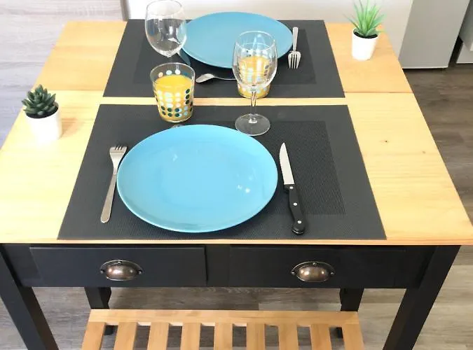 Double Independant, Hyper Centre, Wifi Hyères